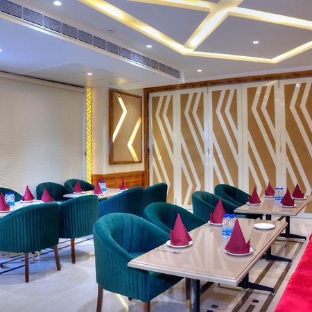 Hotel Classio Royale Amritsar Bagian luar foto