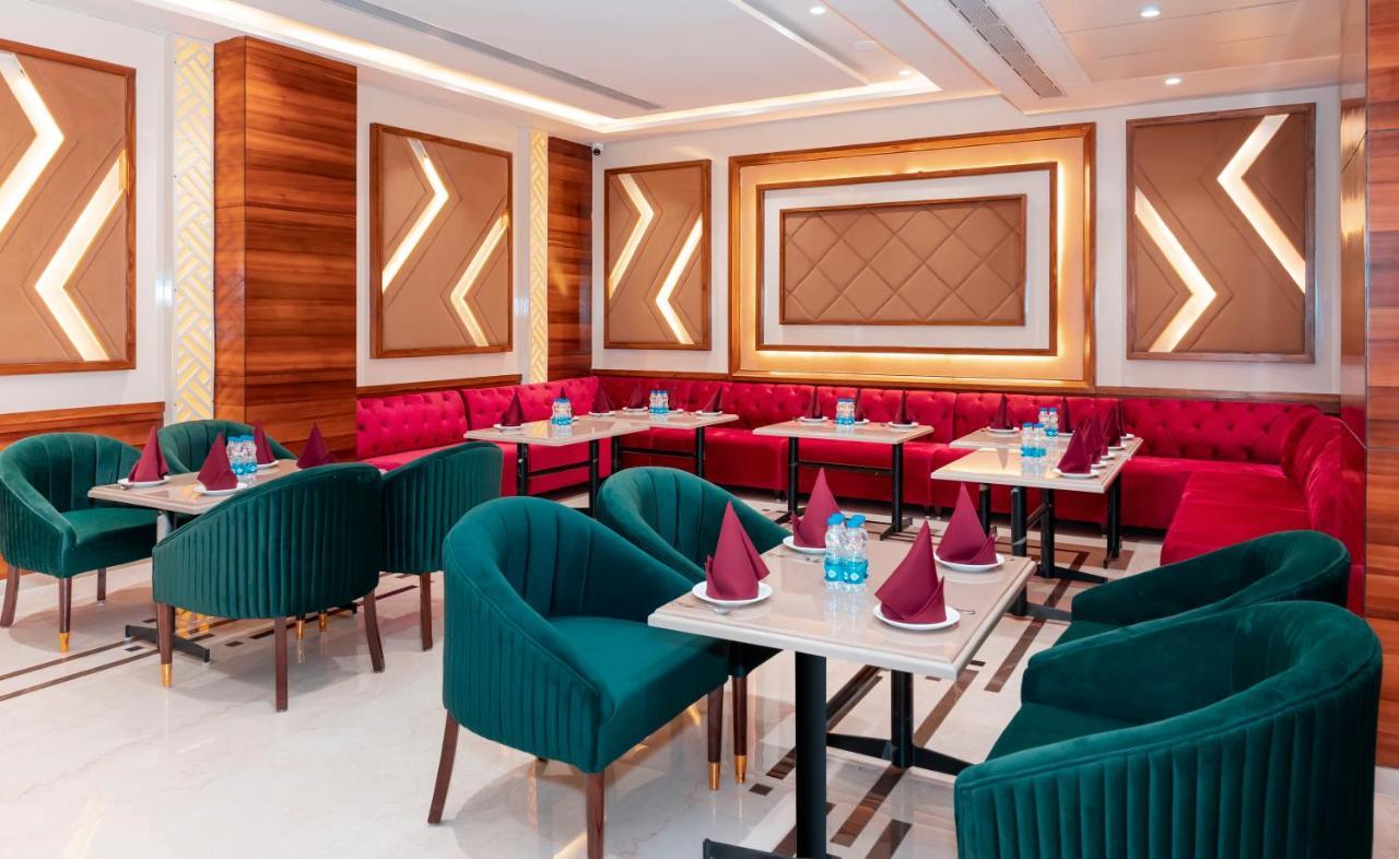 Hotel Classio Royale Amritsar Bagian luar foto