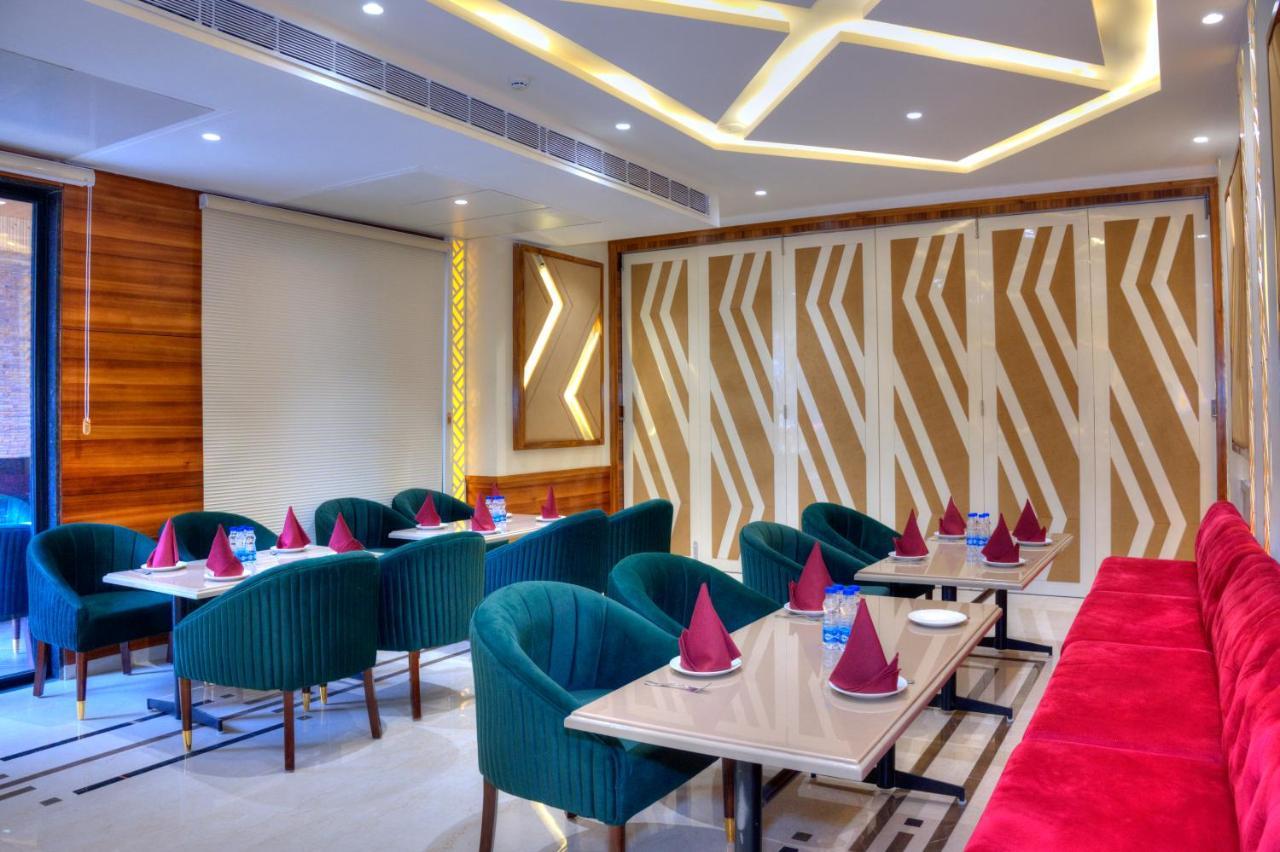 Hotel Classio Royale Amritsar Bagian luar foto