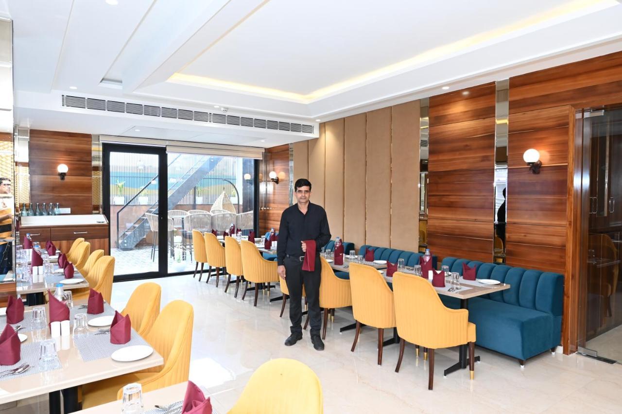 Hotel Classio Royale Amritsar Bagian luar foto
