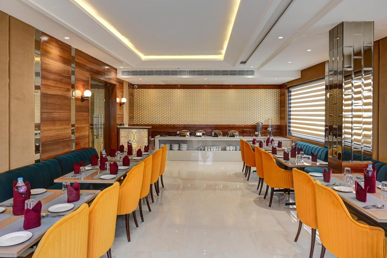 Hotel Classio Royale Amritsar Bagian luar foto
