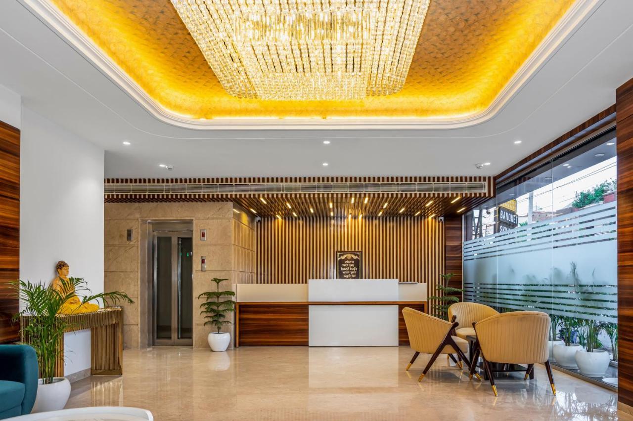 Hotel Classio Royale Amritsar Bagian luar foto