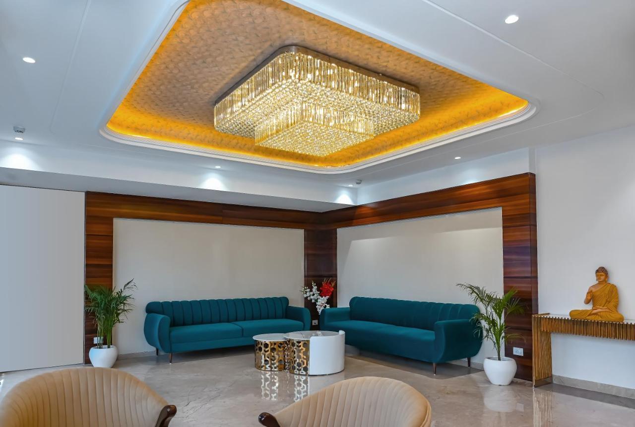 Hotel Classio Royale Amritsar Bagian luar foto